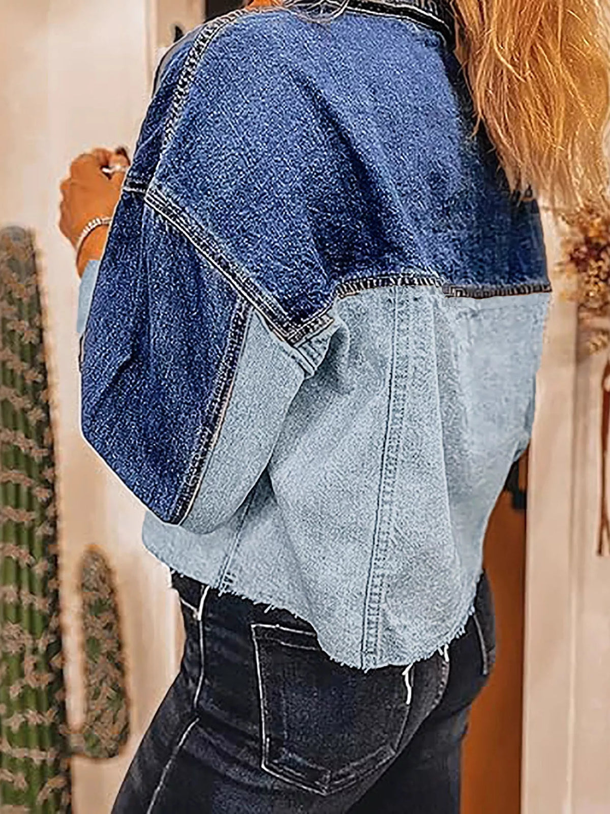 Women's Blue Raw Hem Two-Tone Denim Jacket - Blue