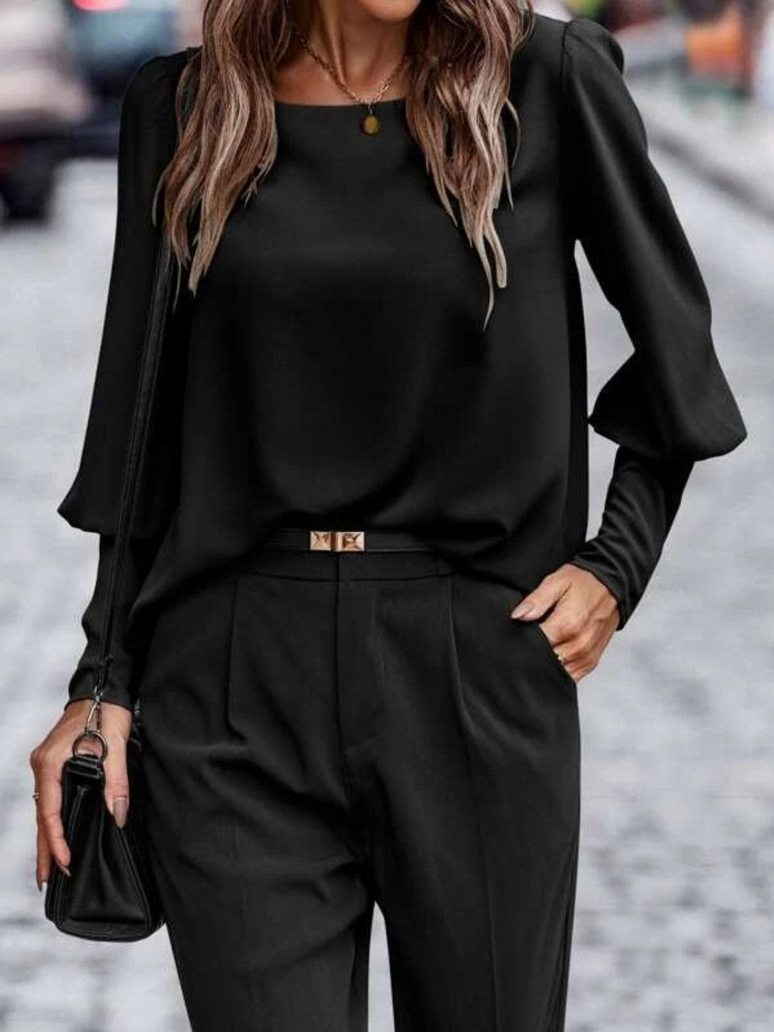 Women's Round Neck Lantern Sleeve Blouse - Black