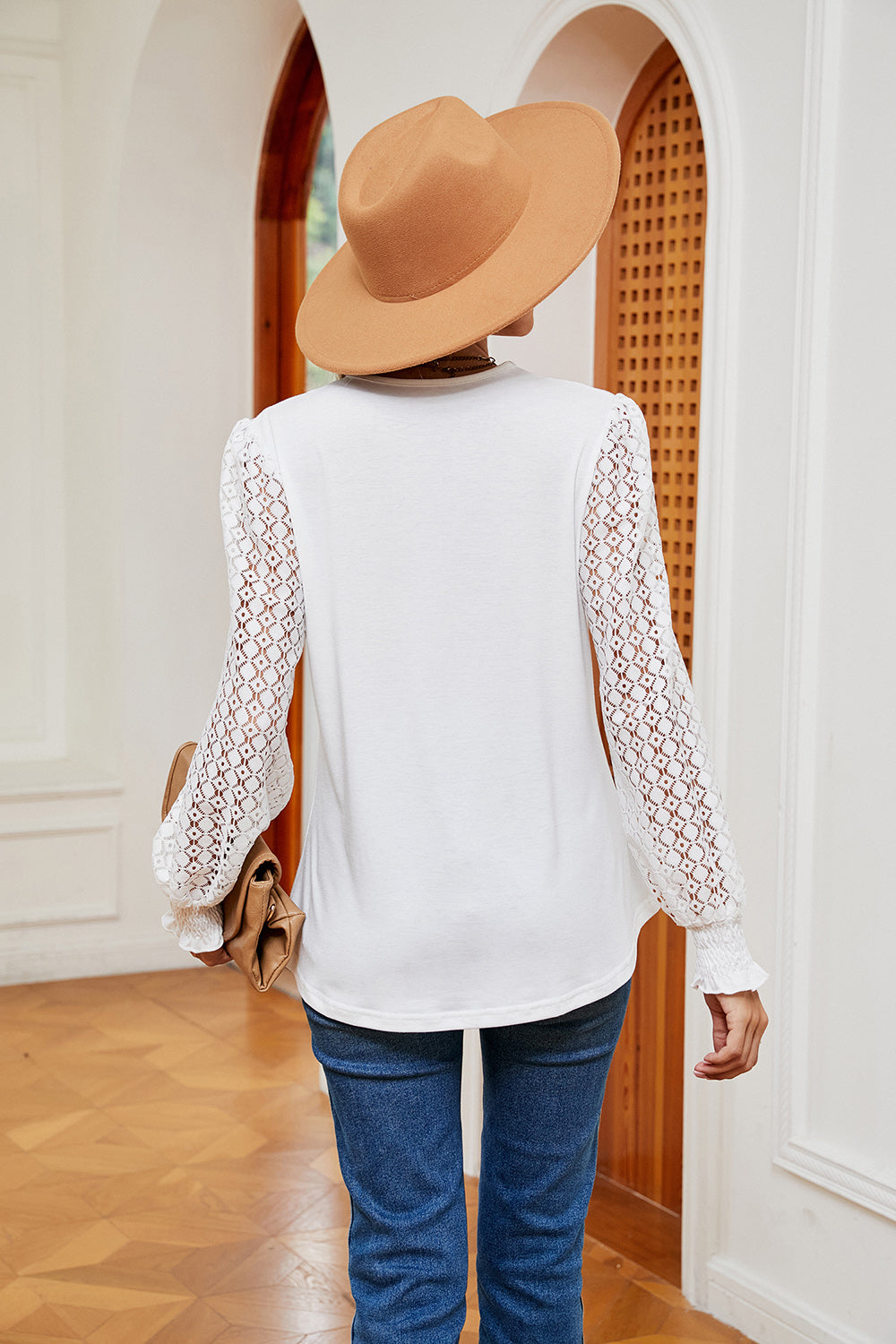 Women's Contrast V-Neck Long Sleeve Blouse
