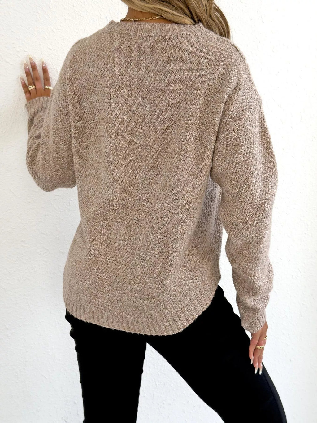 Women's Lace Bow Embroidered Round Neck Sweater