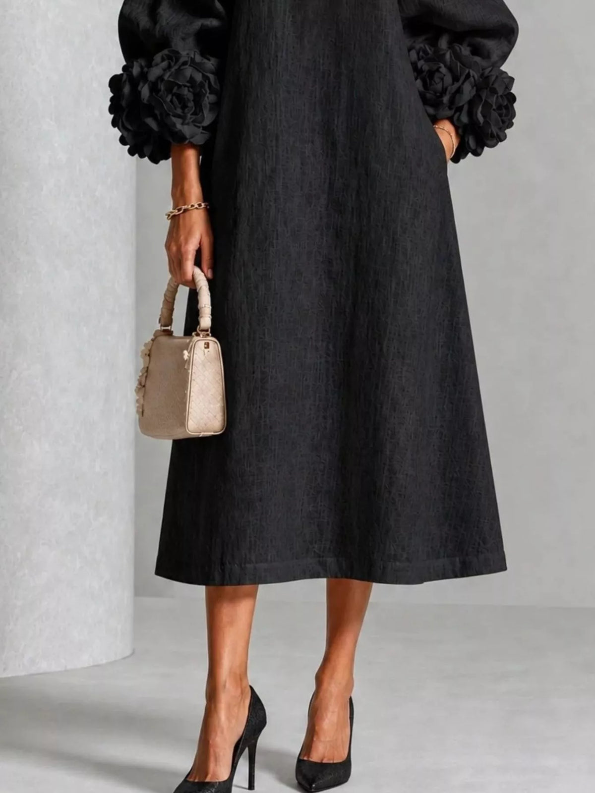Women's 3D Floral Round Neck Midi Dress