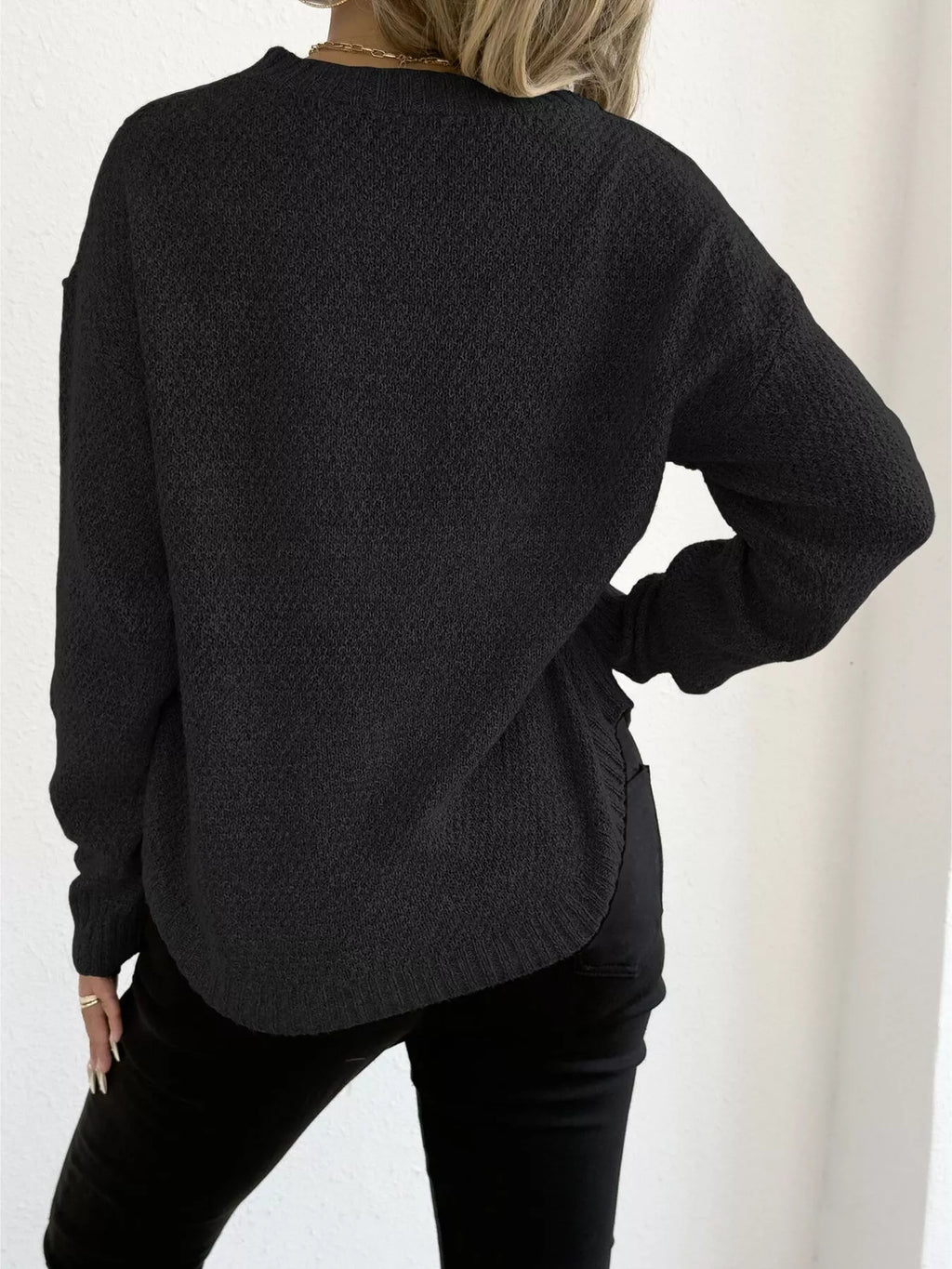 Women's Lace Bow Embroidered Round Neck Sweater