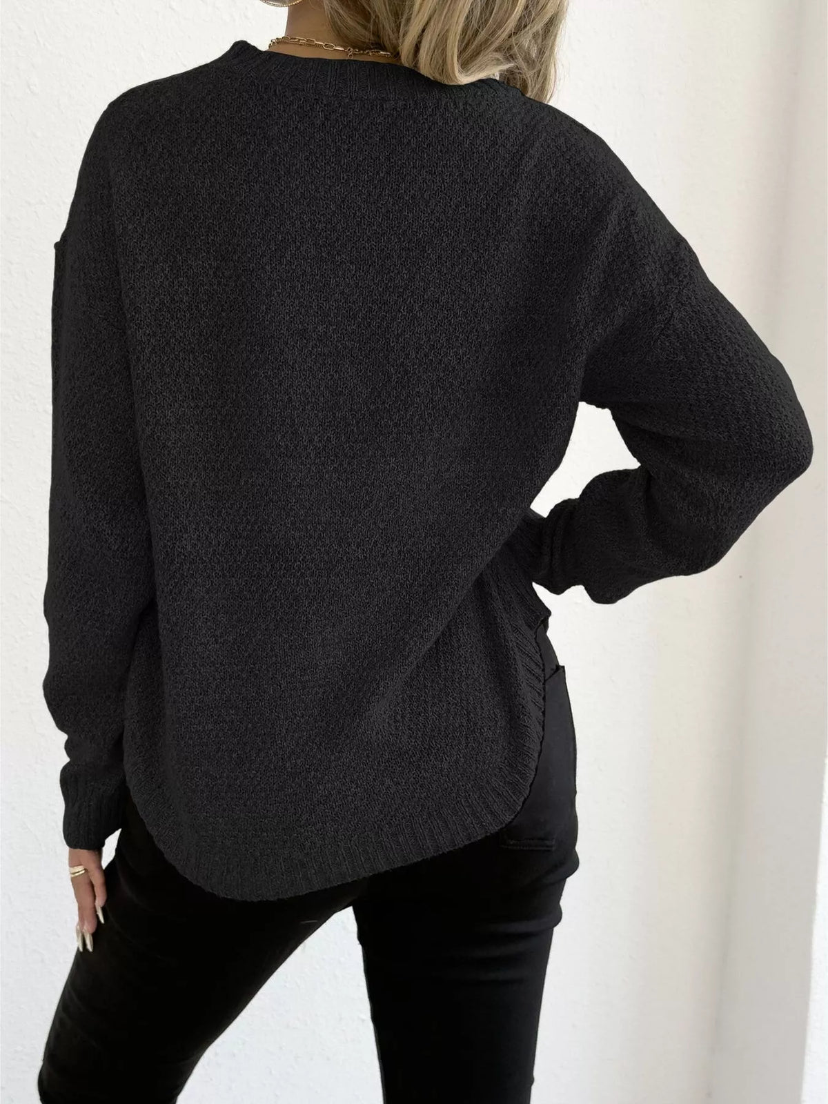Women's Lace Bow Embroidered Round Neck Sweater