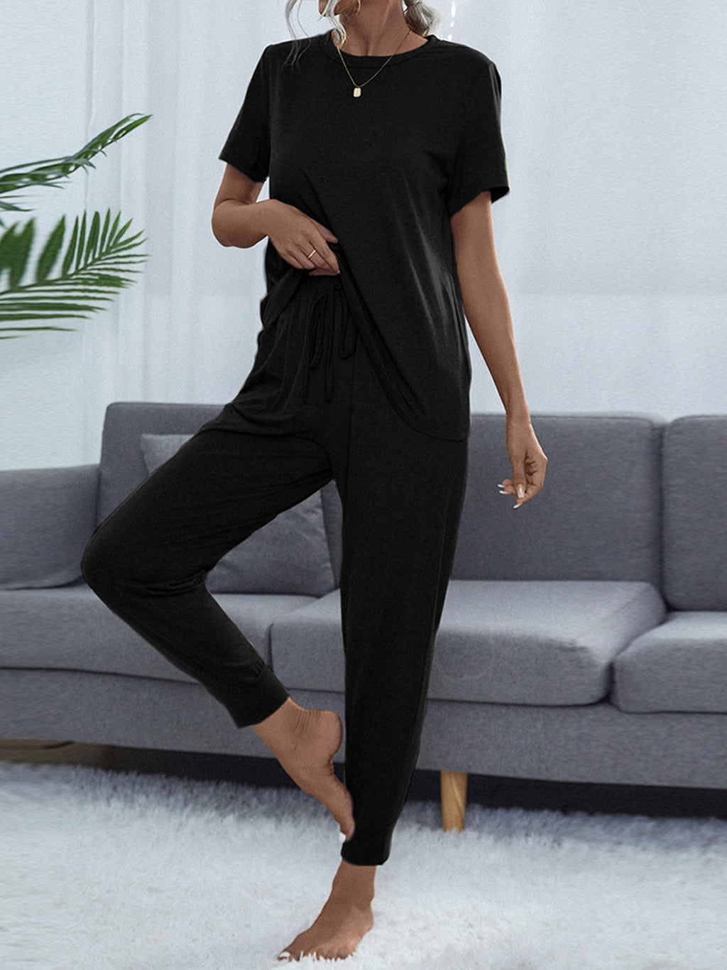 Women's Round Neck Short Sleeve Top and Pants Set - Black