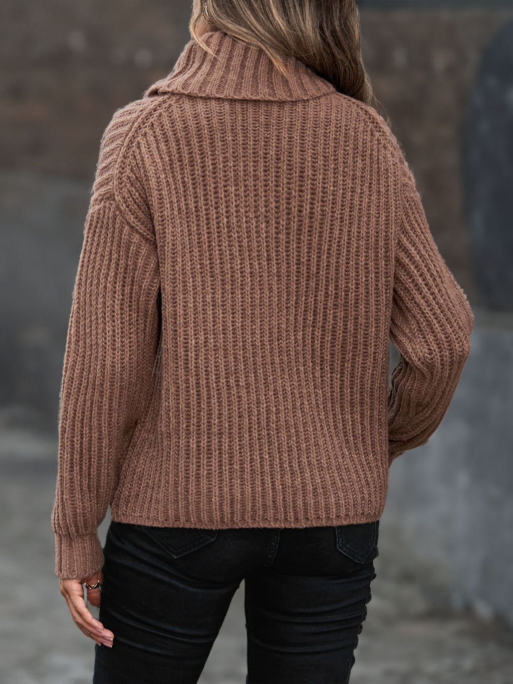 Women's Caramel Turtleneck Rib-Knit Sweater - Caramel