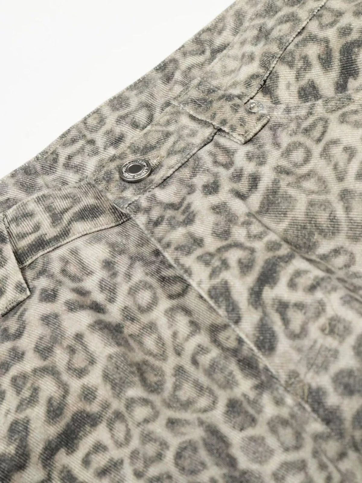 Men's Leopard Print Cargo Pants - Leopard