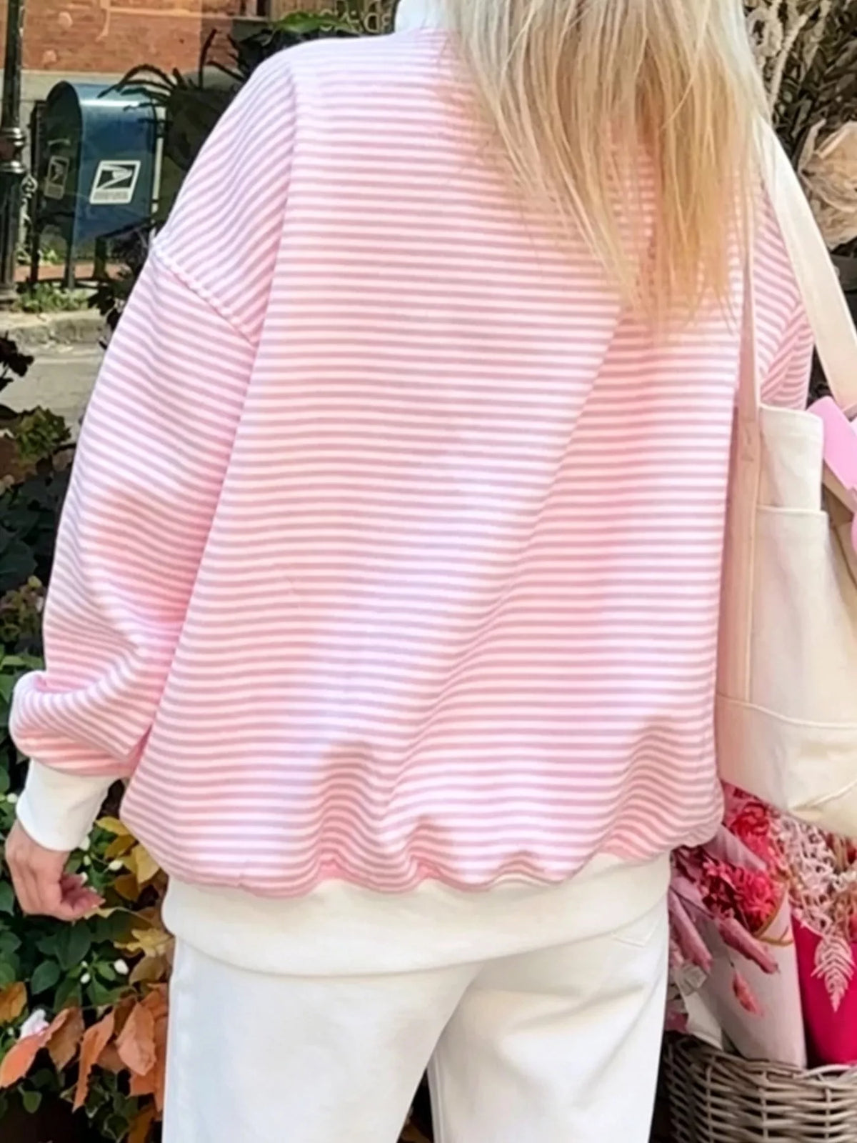 Women's Oversized Striped Crew Neck Sweatshirt