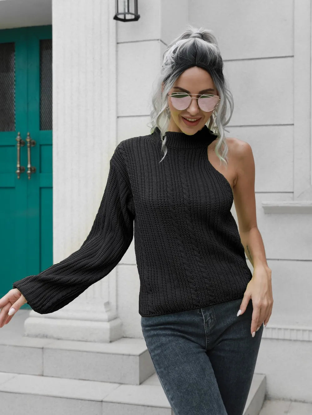 Women's Cable-Knit Round Neck Asymmetrical Sweater