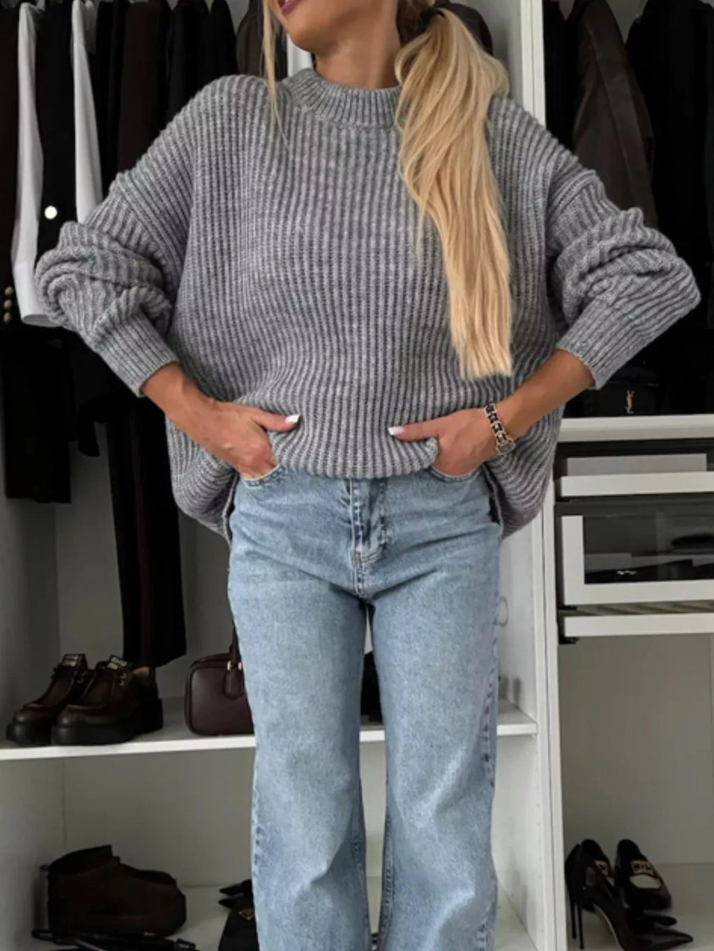 Women's Gray Ribbed Knit Crew Neck Sweater - Gray