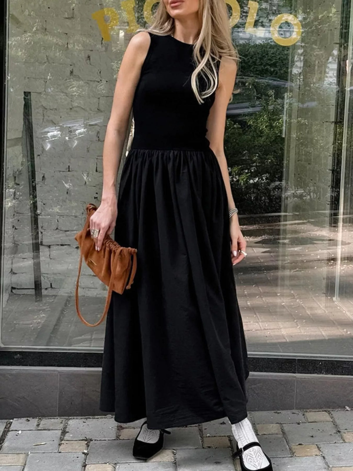 Round Neck Sleeveless Maxi Dress