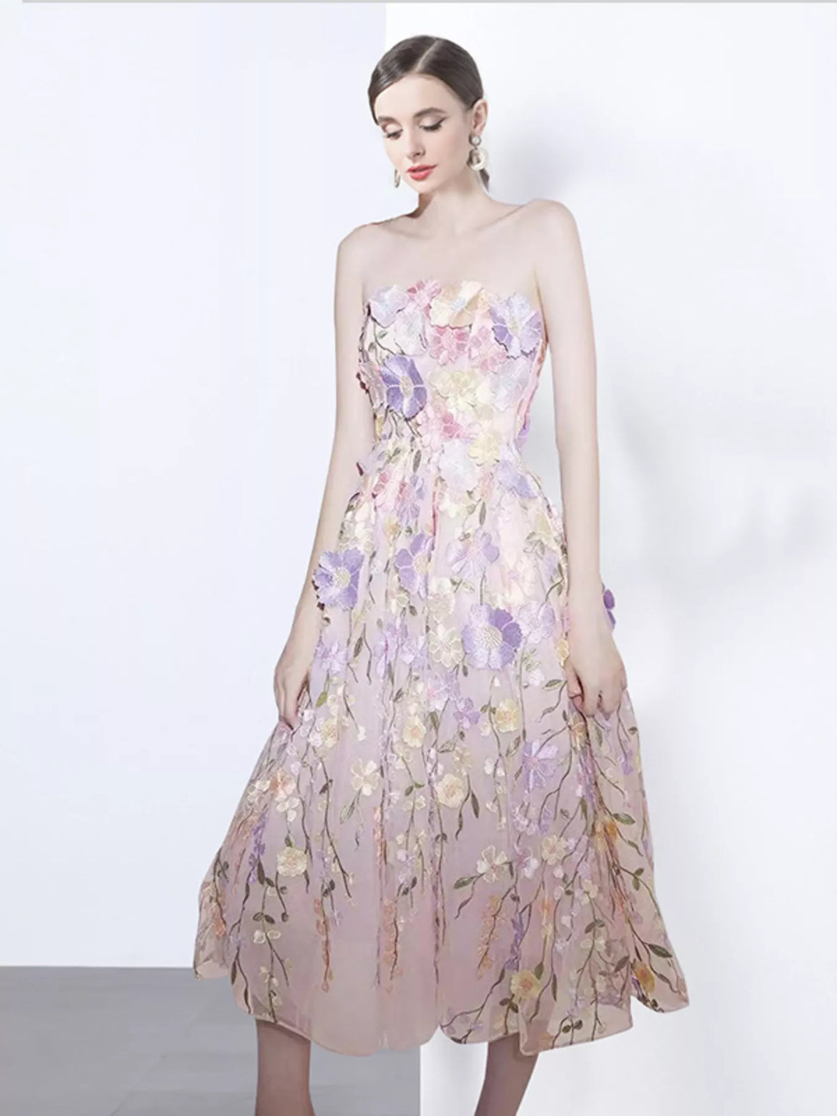 Women's Strapless Floral Applique Midi Dress