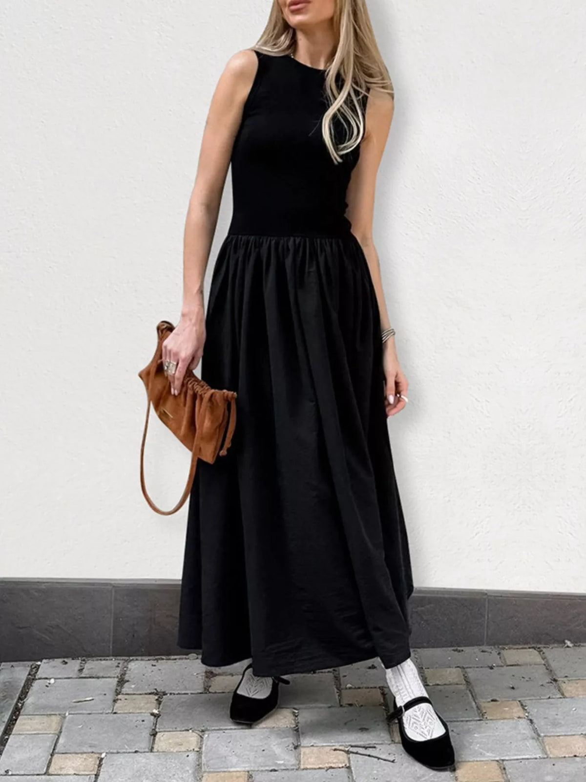 Round Neck Sleeveless Maxi Dress
