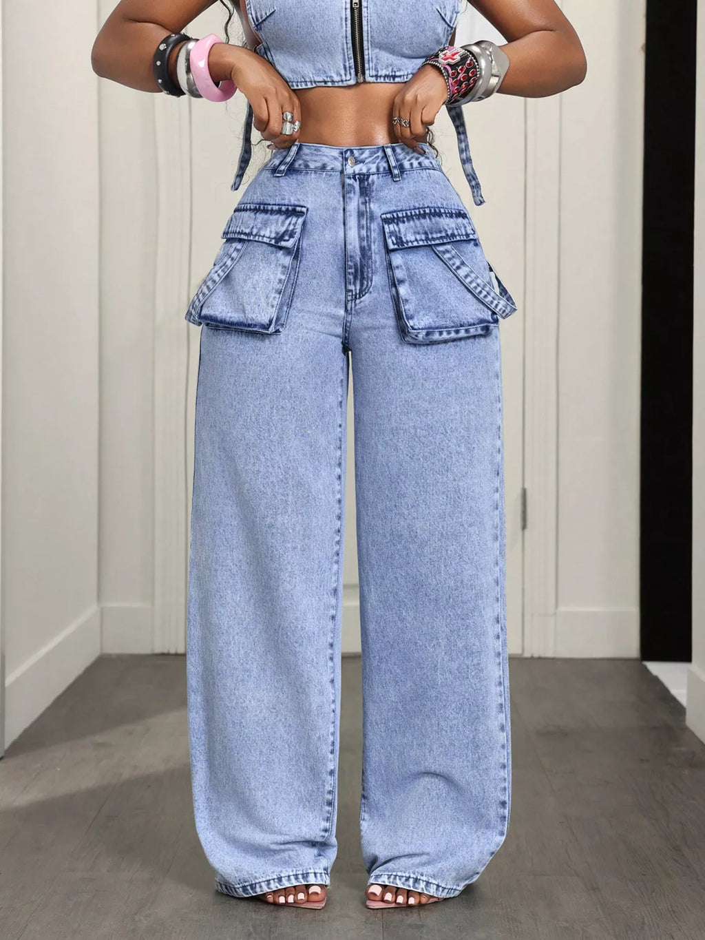 Women's Blue High-Waisted Wide-Leg Cargo Jeans - Blue