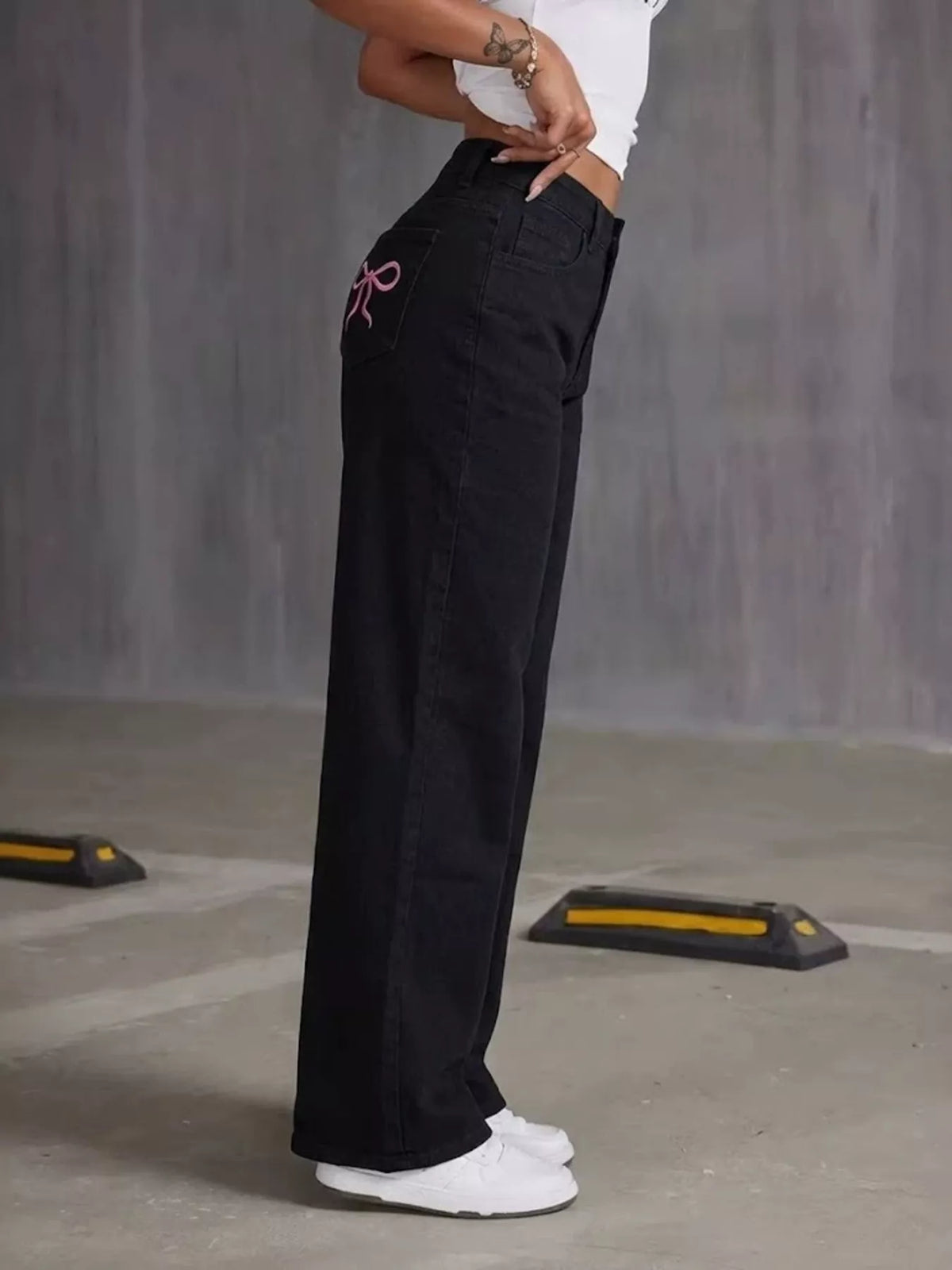 Women's Black High-Waisted Wide-Leg Jeans - Black