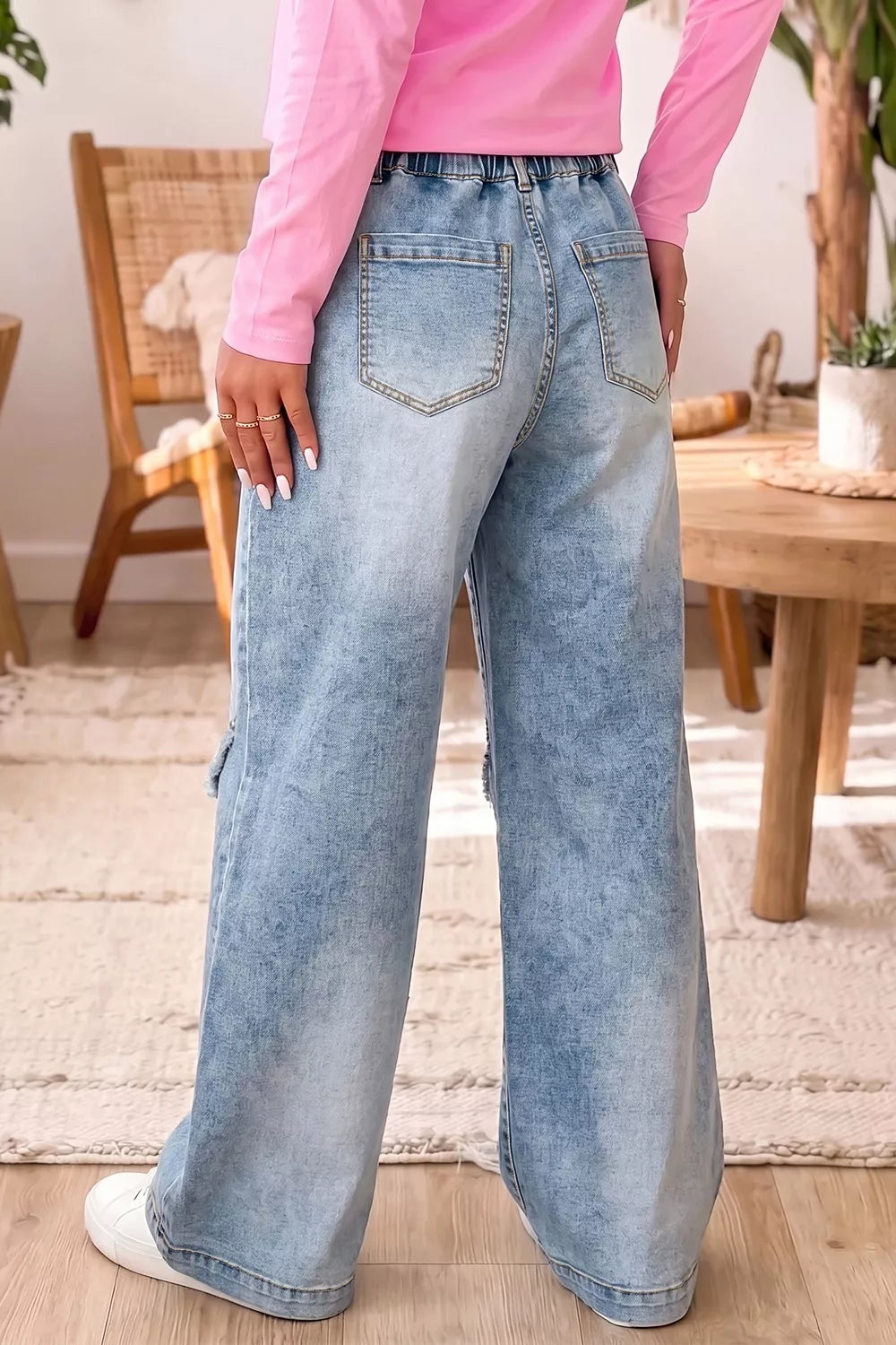 Women's Light Blue Studded Detail Wide-Leg Jeans - Light Blue