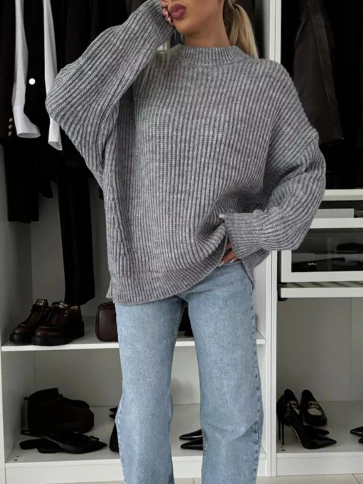 Women's Gray Ribbed Knit Crew Neck Sweater - Gray