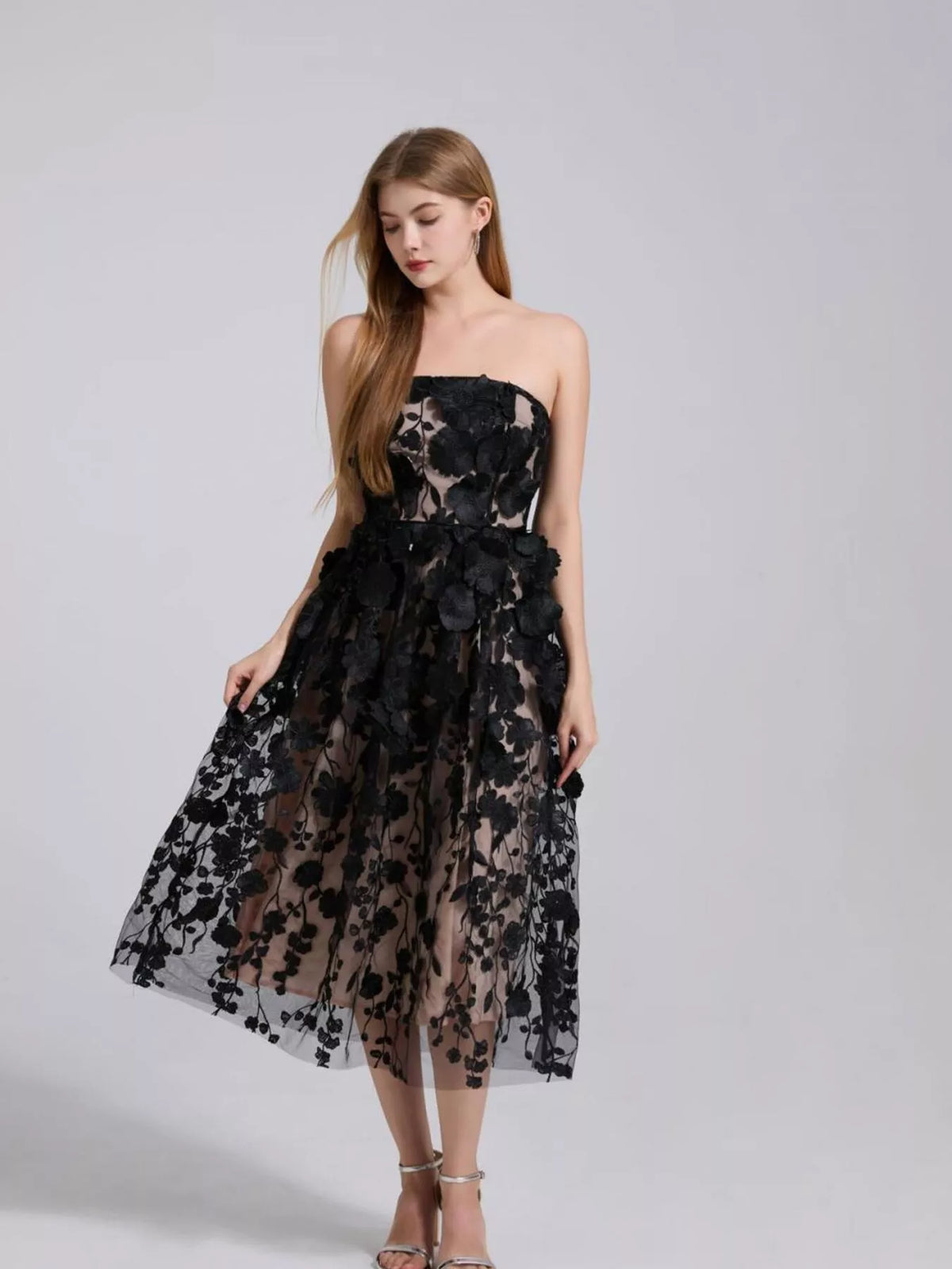 Women's Floral Applique Strapless Midi Dress