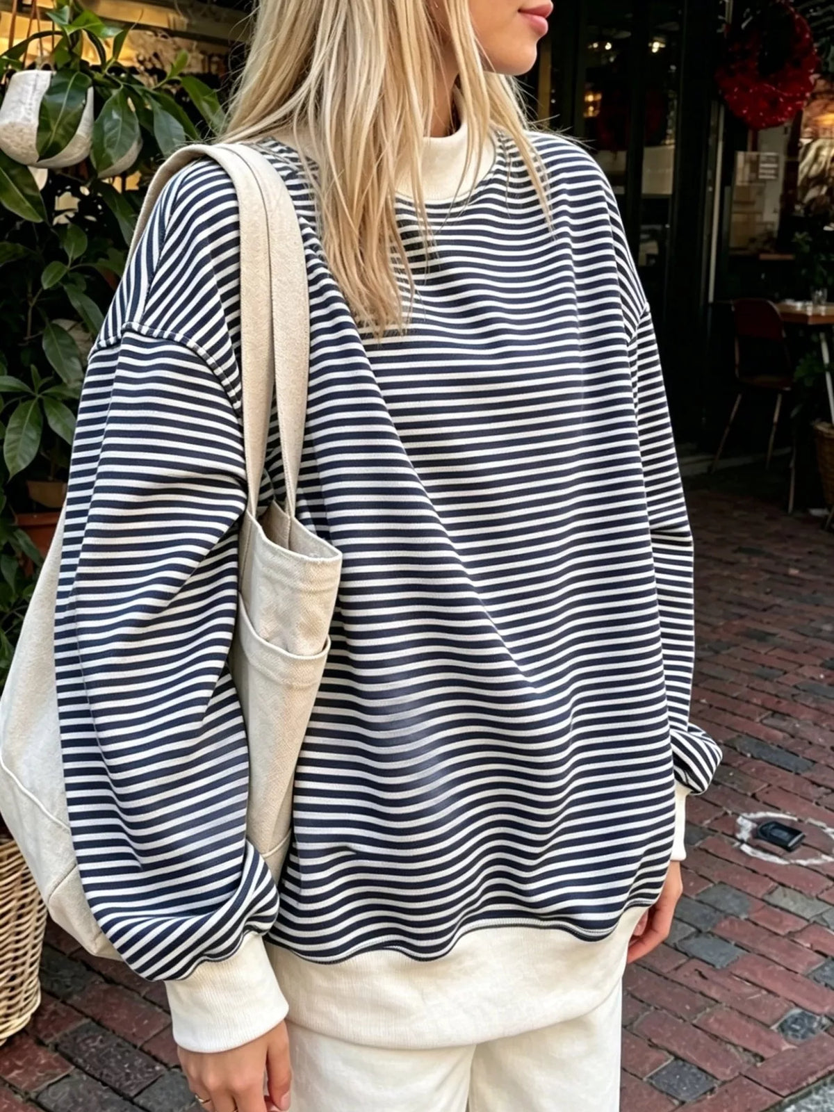 Women's Oversized Striped Crew Neck Sweatshirt - Navy Blue