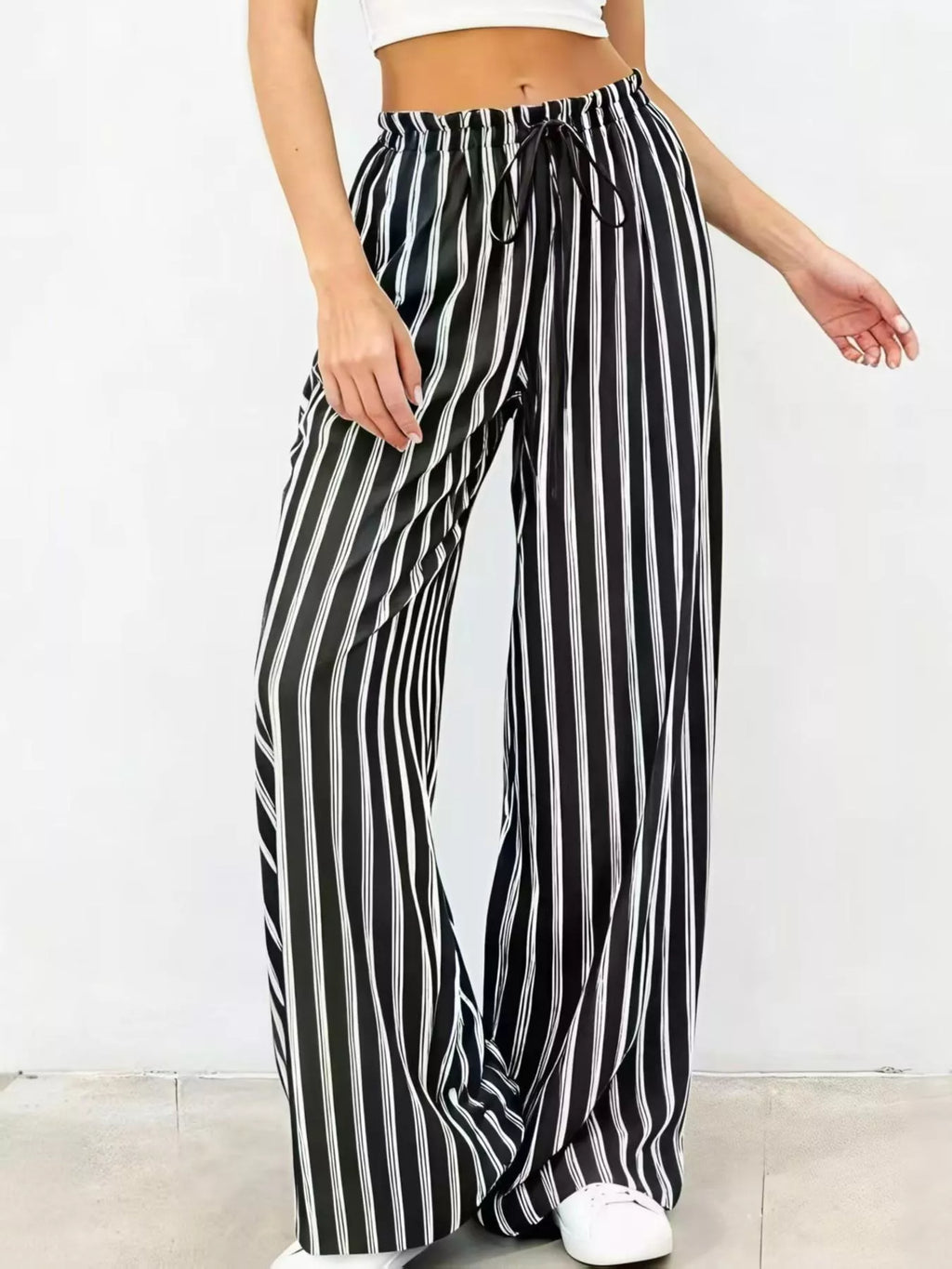 Women's Striped Wide-Leg Drawstring Pants - Black