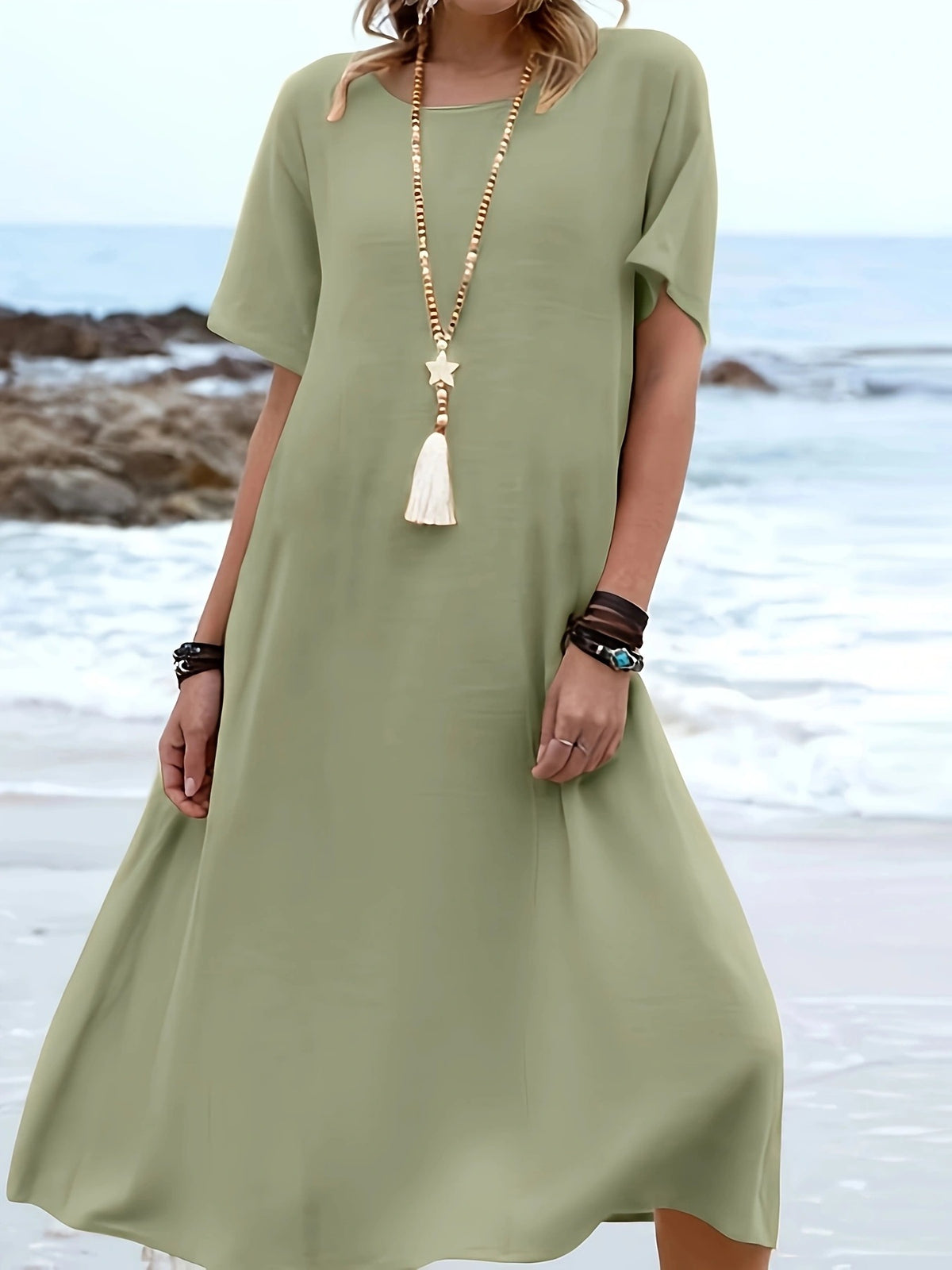 Summer Popular Resort Style Solid Color Round Neck Short-Sleeved Dress