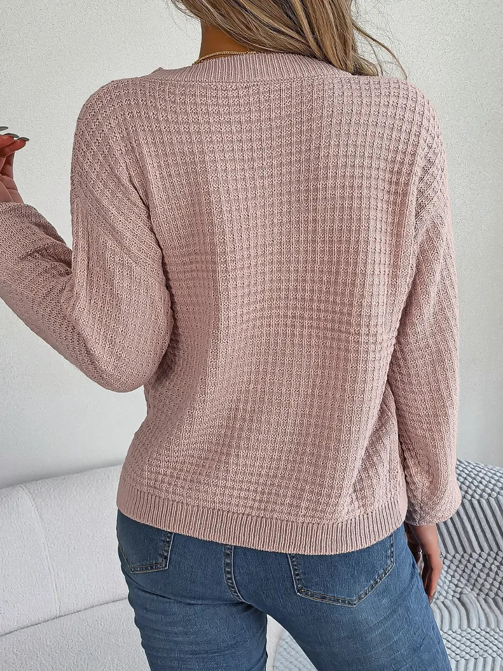 Women's Cable-Knit Round Neck Long Sleeve Sweater