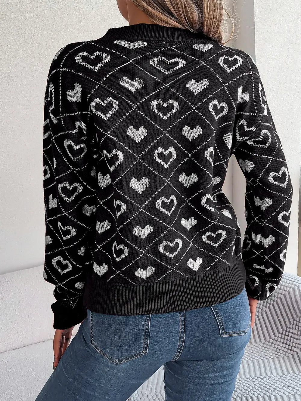 Women's Heart Pattern V-Neck Long Sleeve Sweater
