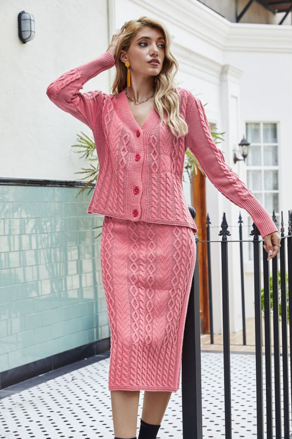 Women's Mixed Knit V-Neck Cardigan and Knit Skirt Set - Pink