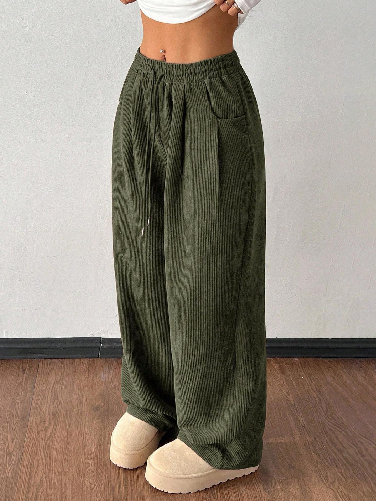 's Popular Style Autumn New Corduroy Wide-Leg Pants For Women, Loose, Slimming, And Drapey Casual Pants