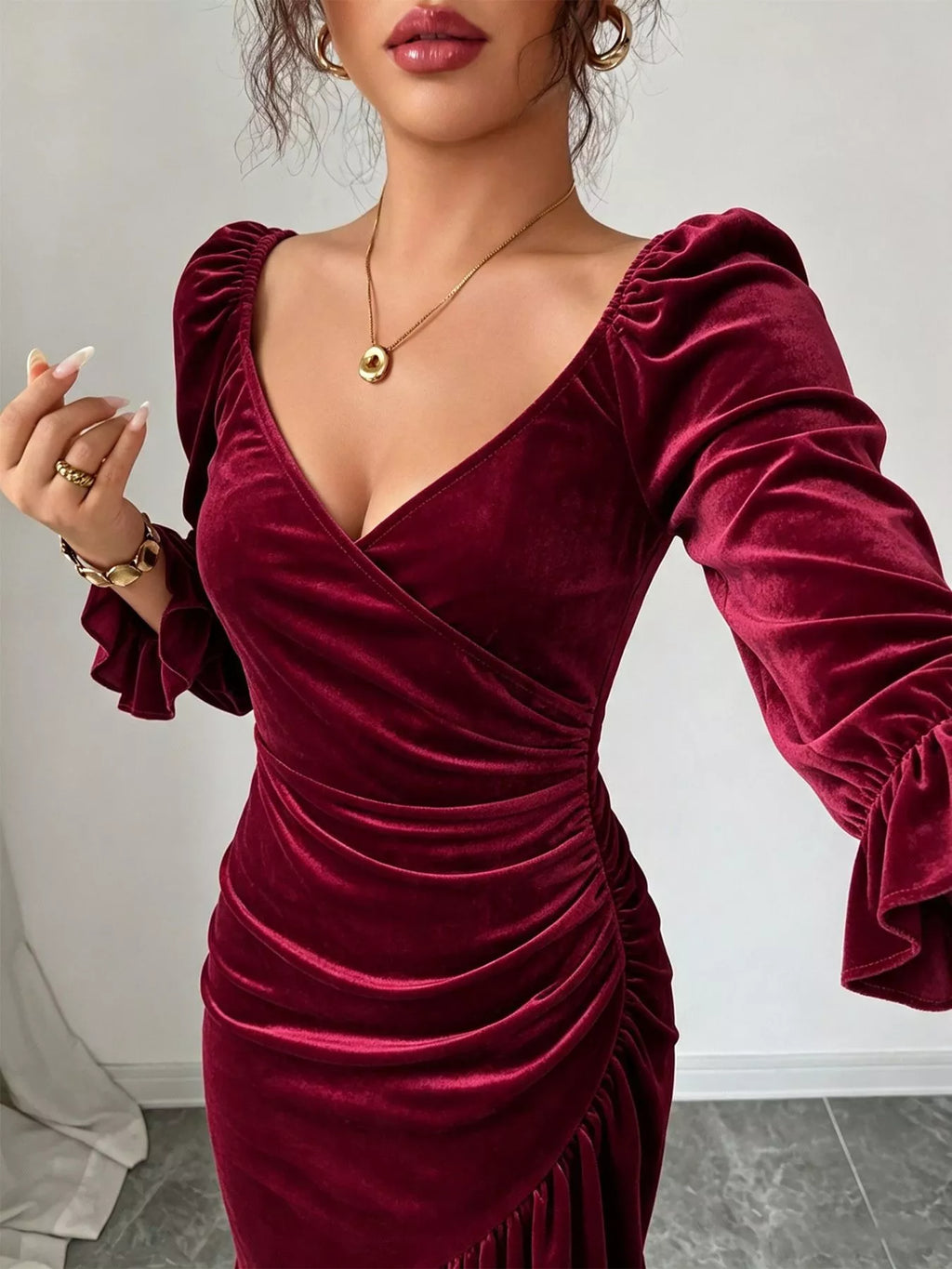 Women's Burgundy Velvet Ruched Ruffle Hem Midi Dress - Burgundy