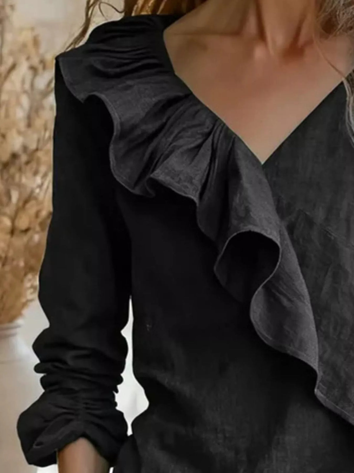 Women's V-Neck Ruffled Long Sleeve Blouse