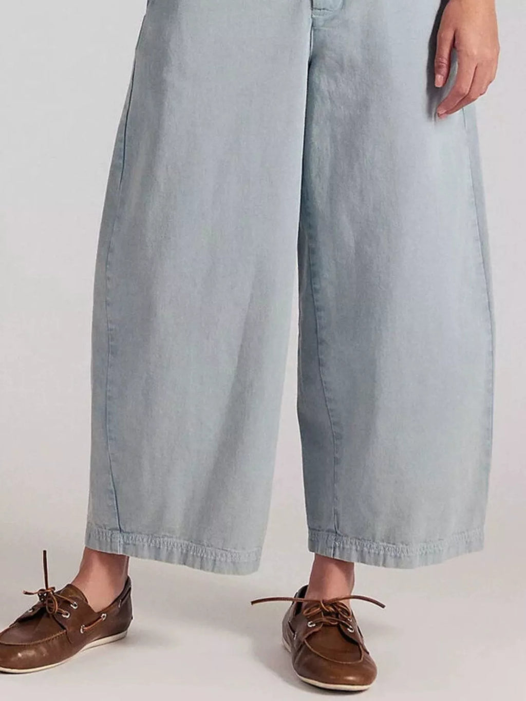 Women's Wide-Leg Cropped Jeans