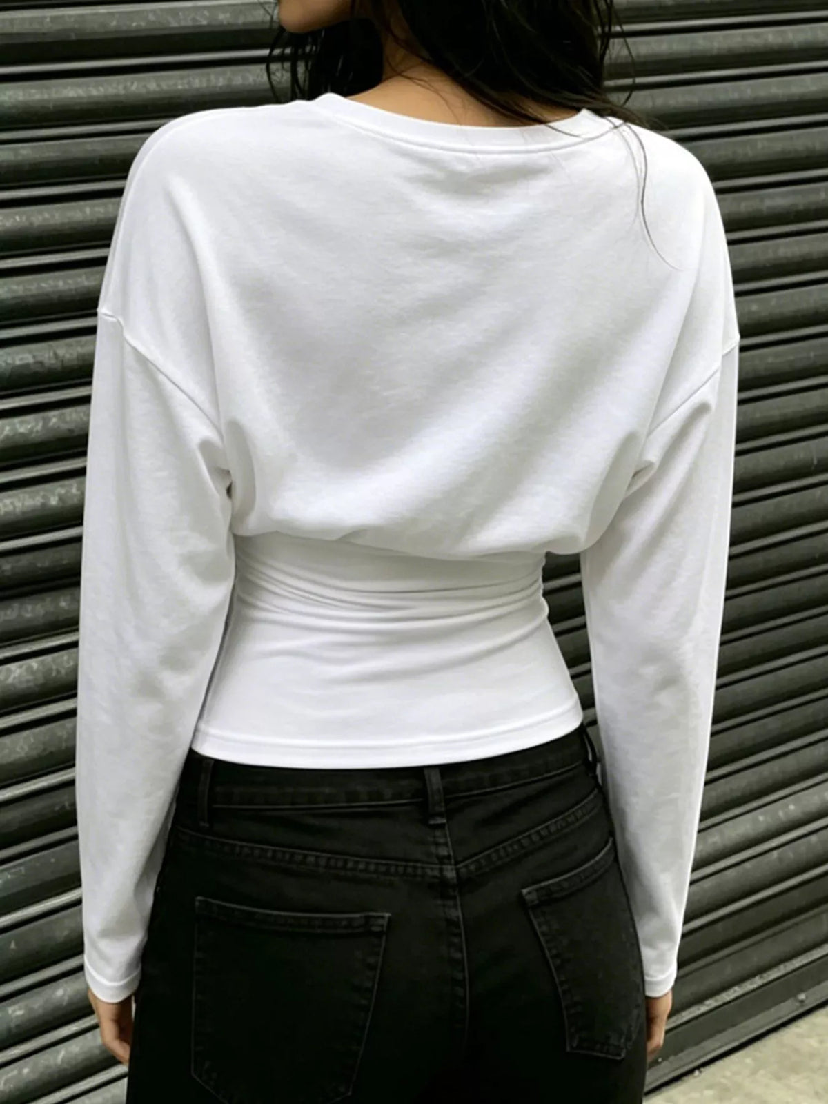 Slim Fit V-Neck Long Sleeve Ruched T-Shirt