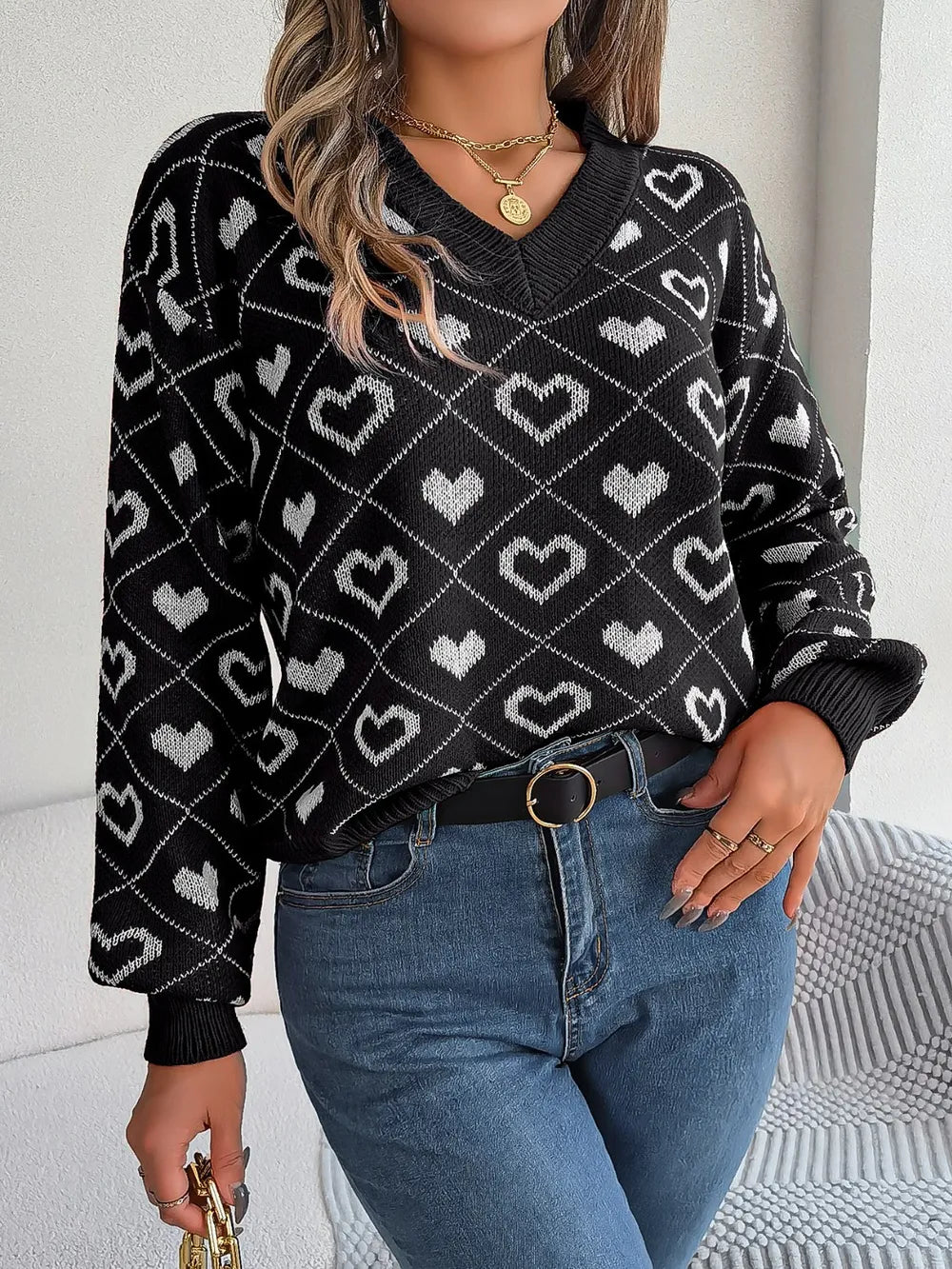 Women's Heart Pattern V-Neck Long Sleeve Sweater